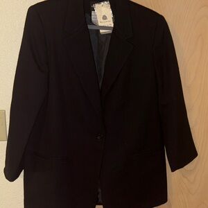 Sag Harbor: Classic Black Blazer: women’s Sz 12 100% pure Wool